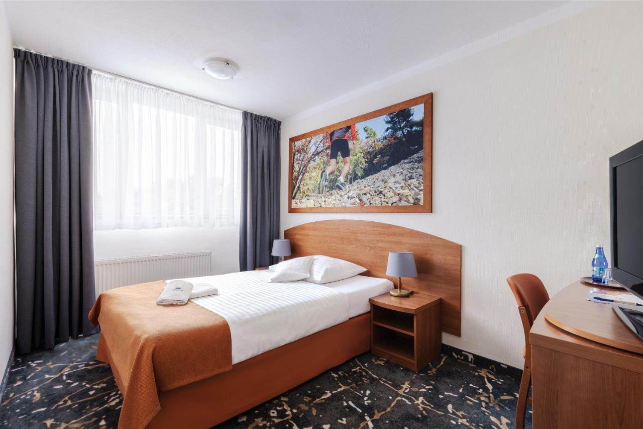 Interferie Aquapark Sport Hotel Malachit Świeradów-Zdrój Esterno foto