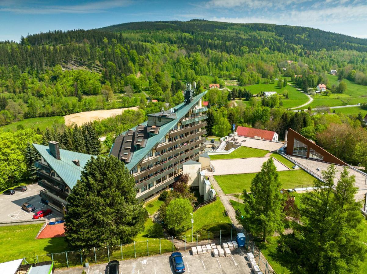 Interferie Aquapark Sport Hotel Malachit Świeradów-Zdrój Esterno foto