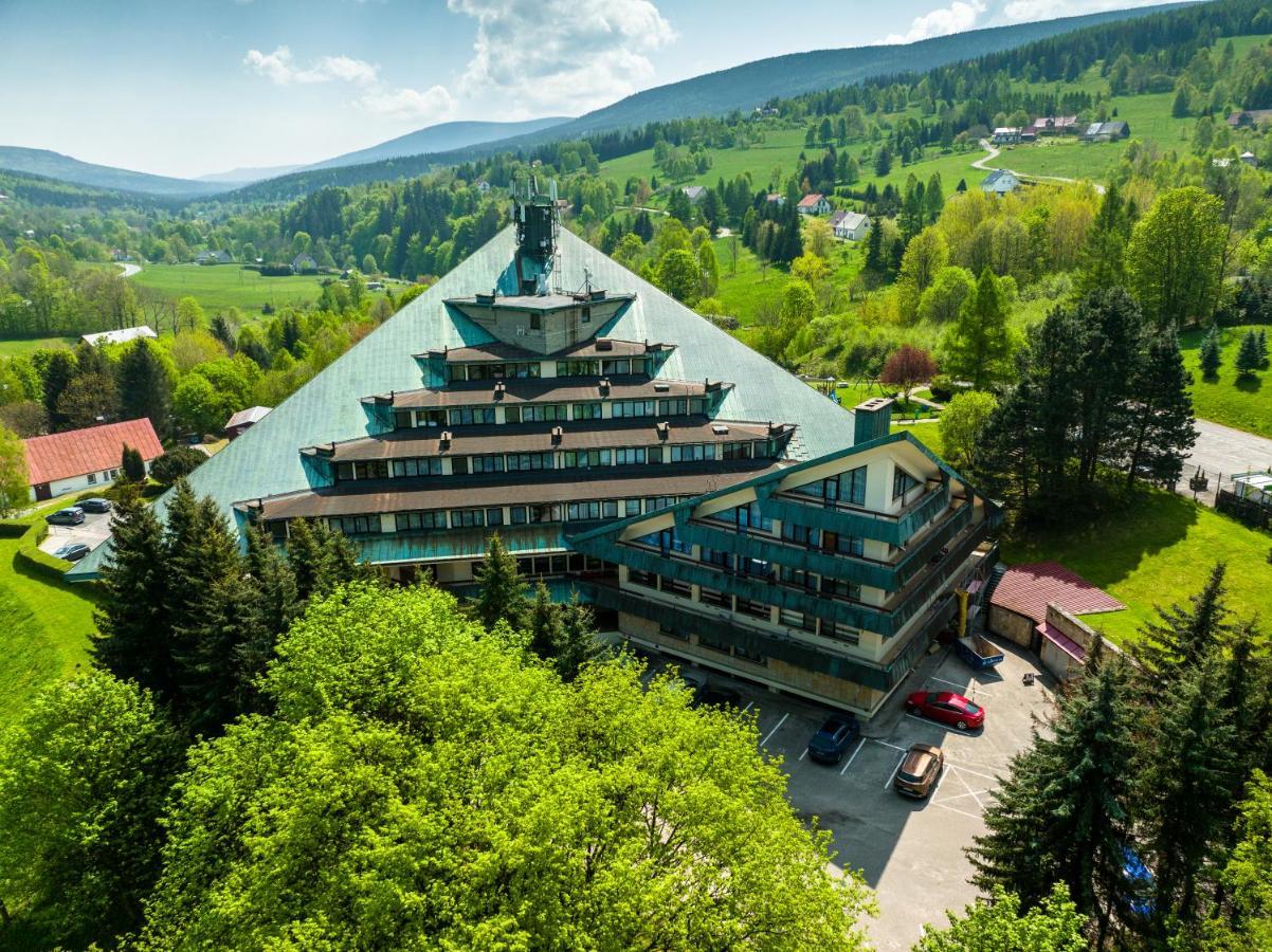Interferie Aquapark Sport Hotel Malachit Świeradów-Zdrój Esterno foto